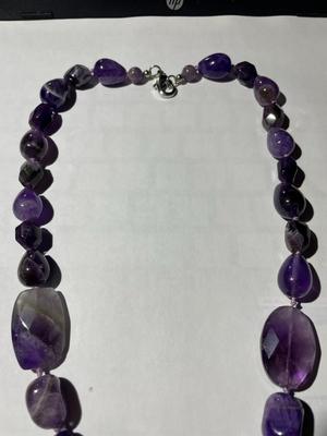 Vintage 22" Chunky Bead Amethyst Quartz Fashion Necklace in VG Preowned Condition as Pictured.