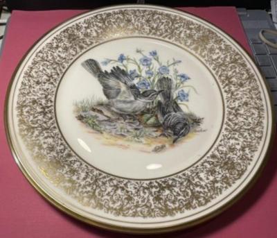 Lenox Boehm Birds Mockingbirds 10.5" Decorative Plate 1978 Edward Marshall Boehm in VG Condition.