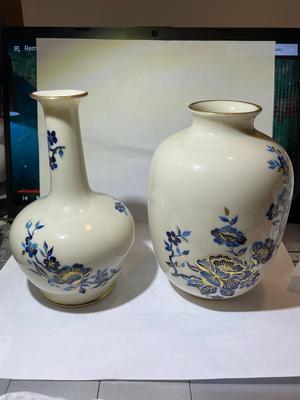 Pair of Lenox China Pagoda 6.75" & 6.25" Bottleneck & Bubble Vases w/Blue Florals and 24K Gold Trim Retired in VG...