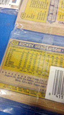 LOT 22 TWO JUMBO PACKS OF VINTAGE BASEBALL CARDS
