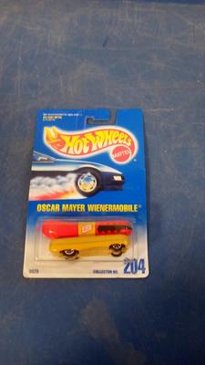 LOT 27 OSCAR MAYER WIENERMOBILE