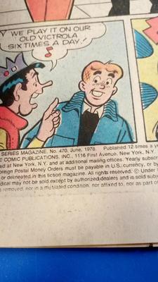 LOT 30 TWO OLD ARCHIES COMIC BOOKS