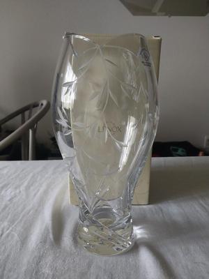 Beautiful Lenox Vase (NIB)