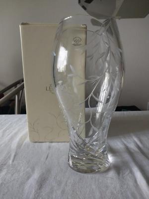 Beautiful Lenox Vase (NIB)