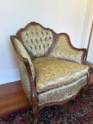 Vintage Victorian Parlor Chair ( See Details)