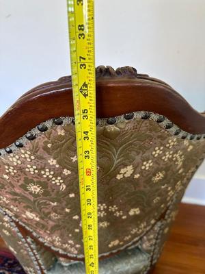 Vintage Victorian Parlor Chair ( See Details)