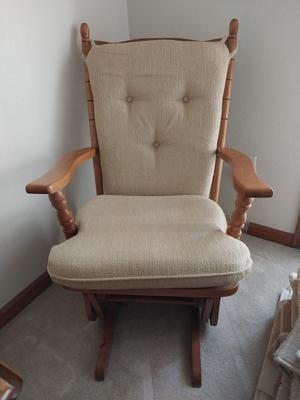 Towne Square Wooden Glider with Back/Seat Cushions