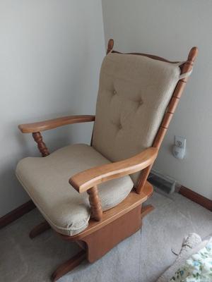 Towne Square Wooden Glider with Back/Seat Cushions