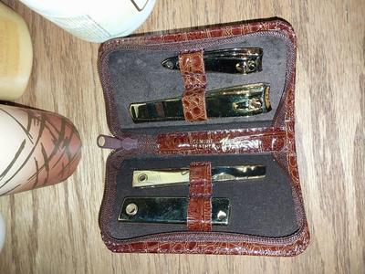 Ladies Manicure Kit-Lotions-Soaps-Cosmetic Bags