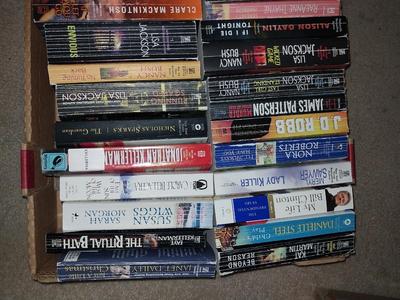 Box of Entertainment-BOOKS (7)