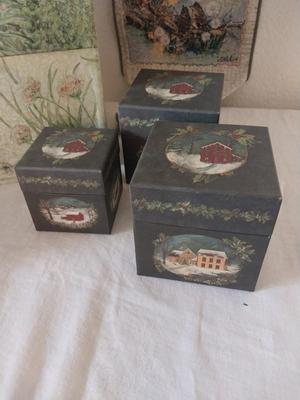 Gift Boxes-Asian Vase-Wall Hanging