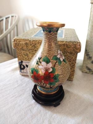 Gift Boxes-Asian Vase-Wall Hanging
