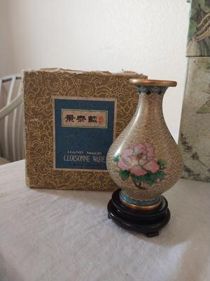 Gift Boxes-Asian Vase-Wall Hanging