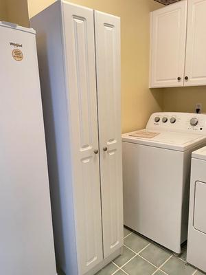 Classic White Pantry (L-SS)