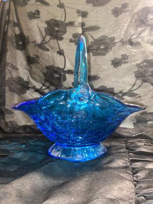 GORGEOUS LARGE BLUE TIARA GLASS BASKET