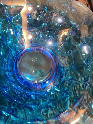 GORGEOUS LARGE BLUE TIARA GLASS BASKET