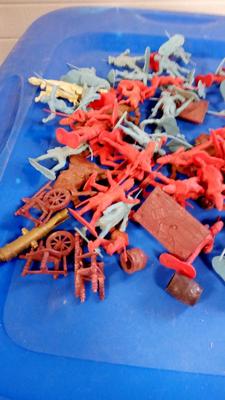 LOT 38 MARX REVOLUTIONARY PLAYSET