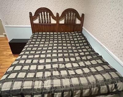 Double Door Armoire with Drawers and bed with Matching Headboard (Queen)