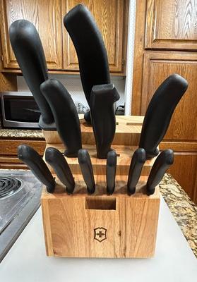 Knife Block and Knives