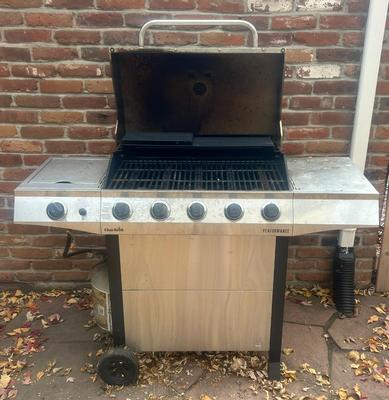 4 Burner Propane Grill