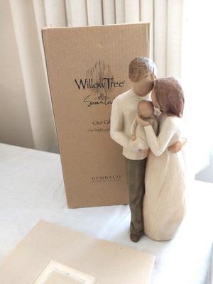 Willow Figurine and Stationery