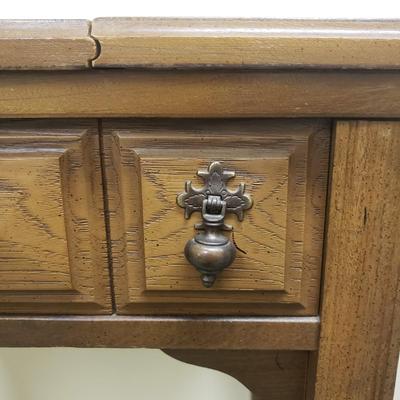 Singer Zig Zag Sewing Machine in Cabinet (BS-KD)