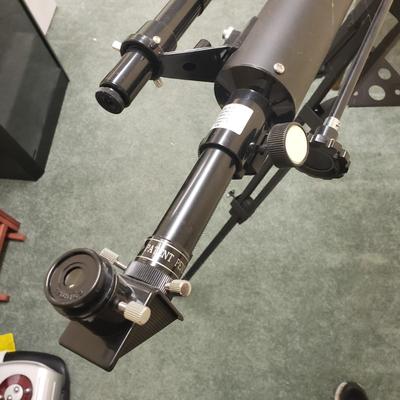Bushnell 900mm Focal Length Telescope (BS-KD)