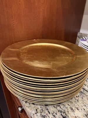 Set of gold chargers
