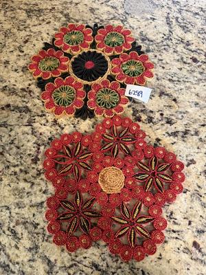 2 straw raffia trivets