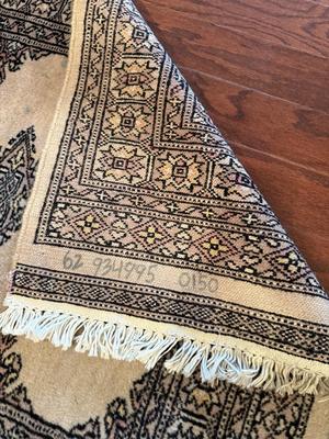 Beautiful runner in cream, black and hints of pink