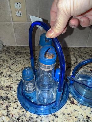 Cruet set
