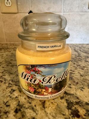 French vanilla candle