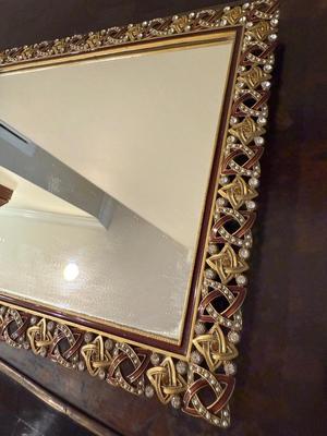 Mirrored tray