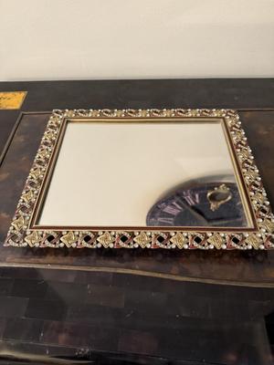 Mirrored tray