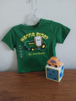 Childs John Deere Shirt and Bank