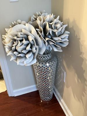 Modern style vase with flowers-fun statement piece!
