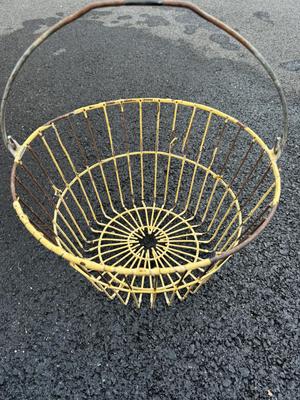 Vintage Metal Oyster/Clam/Egg Basket
