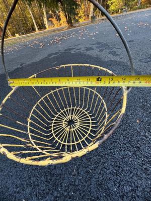 Vintage Metal Oyster/Clam/Egg Basket