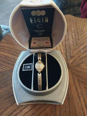 17 Jewel Elgin Ladies Watch