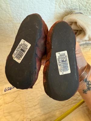 Ceramic Mary Jane baby shoes