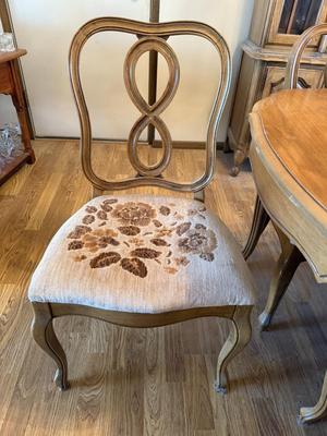 Table & 6 chairs