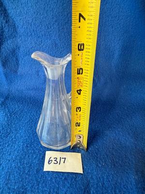 Glass cruet