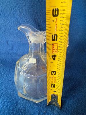 Clear glass cruet
