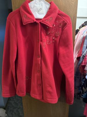 Large basic edition fleece button up shirt/jacket