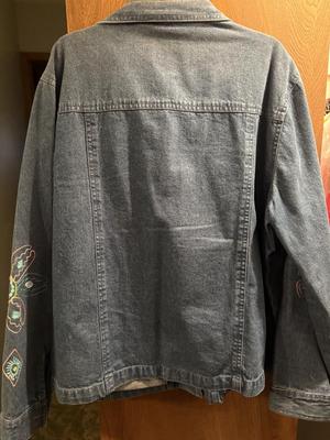 Keren hart size xl button up shirt