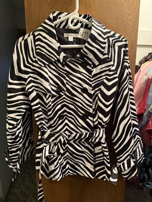 Super cute size xl belted jacket