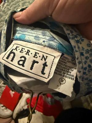 Keren Hart size 1x button up