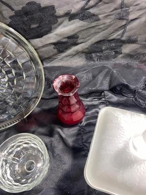 SET OF 4 TIARA GLASS HOSTESS SNACK PLATES WITH CUP, FROSTED CANDY DISH AND RUBY VASE