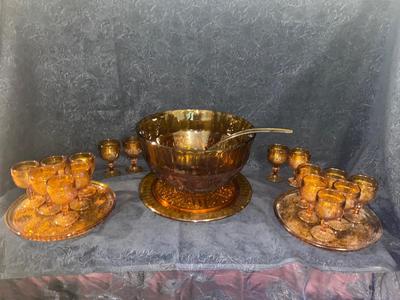 GORGEOUS VINTAGE TIARA AMBER PUNCH BOWL SET