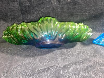 BEAUTIFUL GLASS CENTERPIECE BOWL WITH BLUE TIARA CANDLESTICK HOLDERS